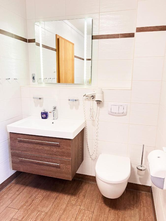 Fewo-Zimmer-Auszeit Drahnsdorf Buitenkant foto
