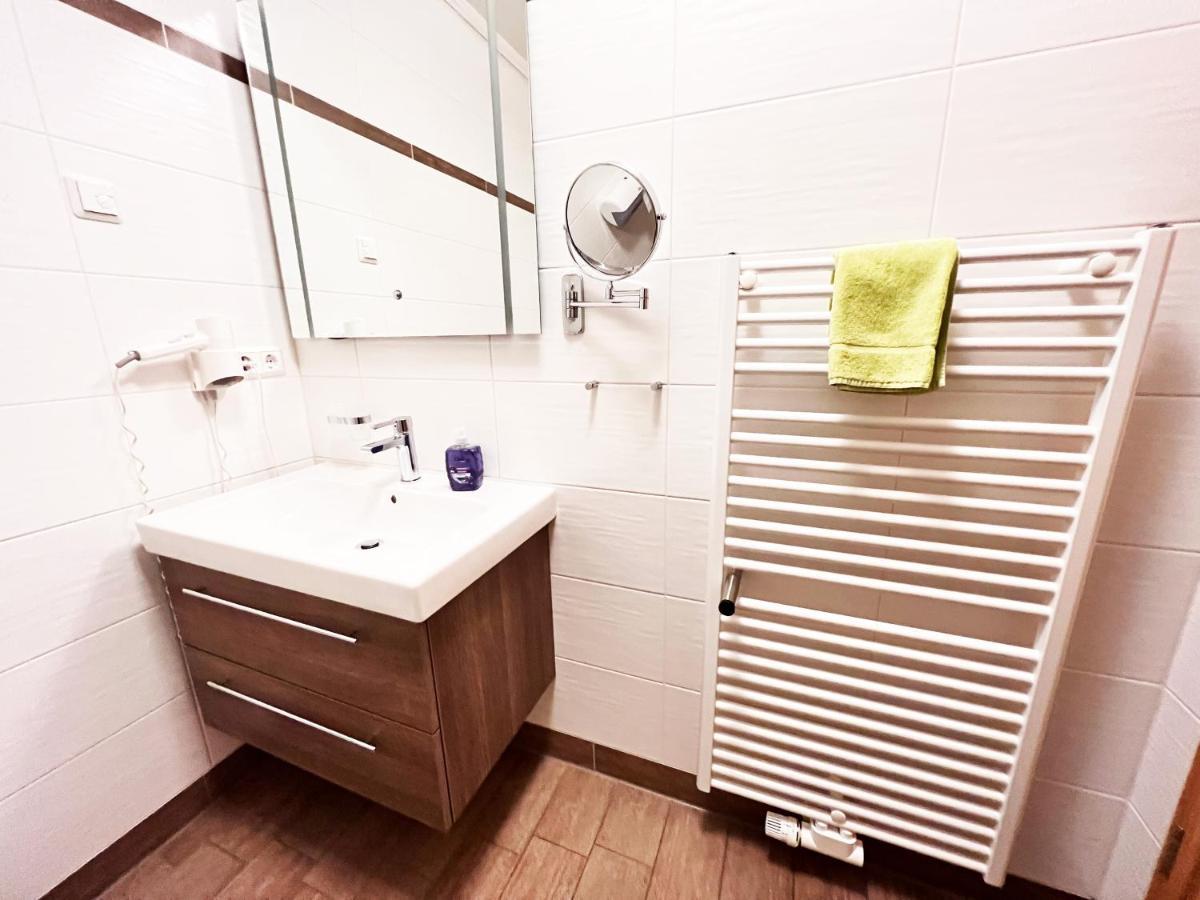 Fewo-Zimmer-Auszeit Drahnsdorf Buitenkant foto