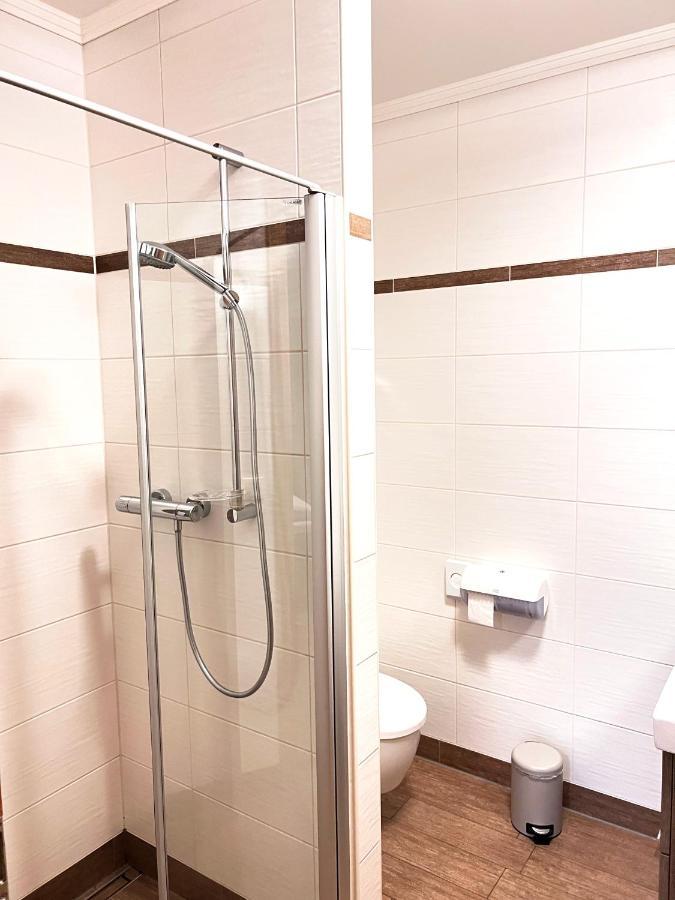 Fewo-Zimmer-Auszeit Drahnsdorf Buitenkant foto