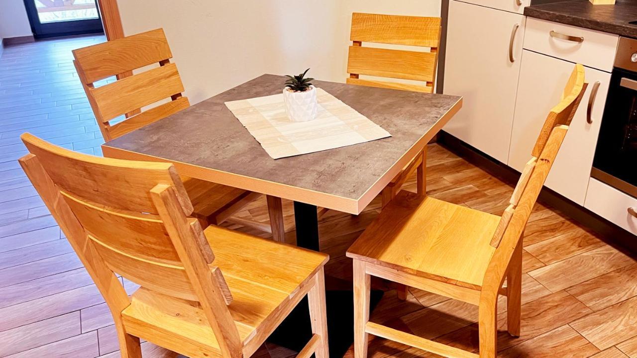Fewo-Zimmer-Auszeit Drahnsdorf Buitenkant foto
